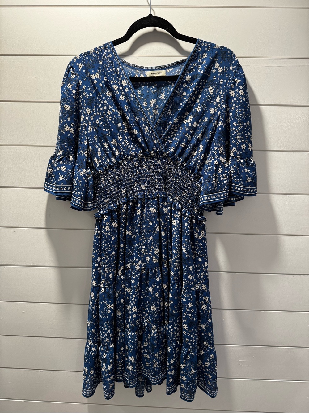 Max Studio Navy Blue Floral V-Neck Smocked Waist Dress